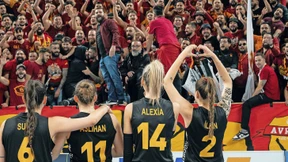 „Gala-Girls“ wie eine türkische Rockband