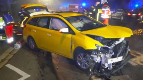 Polizei geht von illegalem Autorennen aus