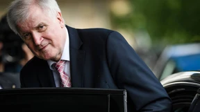 Seehofer heizt ein
