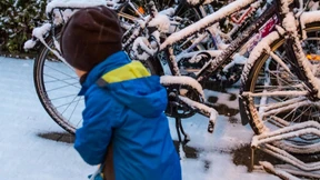 Schnee fällt bis ins Flachland