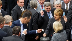 Bundestag schickt bis zu 1200 Soldaten in Syrien-Einsatz