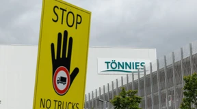 Tönnies zieht Klage vor Gericht in Teilen zurück