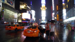 „Irene“ nur noch Tropensturm