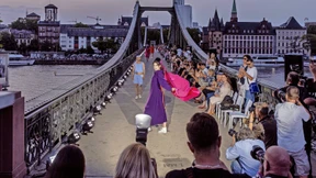 Catwalk über den Main