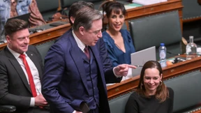 Wie man Extremisten im Zaum hält