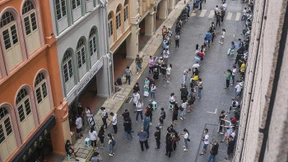 Schlange stehen für Sinovac