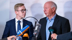 Nur ein gequältes Lächeln