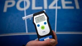 Versicherer fordern längeres Alkoholverbot für junge Fahrer