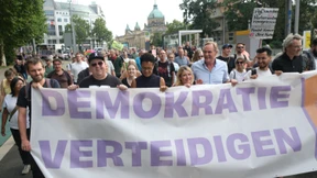 Tausende demonstrieren in Sachsen gegen Rechtsextremismus