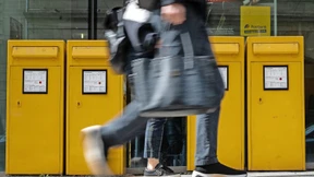 Konkurrenten greifen die Deutsche Post wegen Briefrabatten an