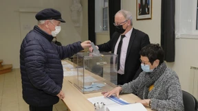 Die ersten Wahllokale haben geöffnet