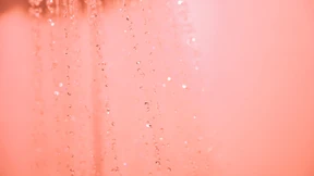 Kaltduscher leben gesünder – und glücklicher