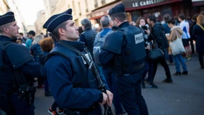 Hollande möchte Ausnahmezustand auf drei Monate verlängern