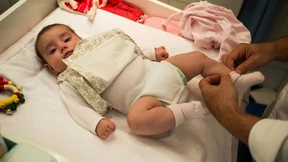 New York schreibt Wickeltische in Herrentoiletten vor