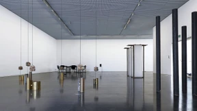 Bis einer die Pendel schwingen lässt