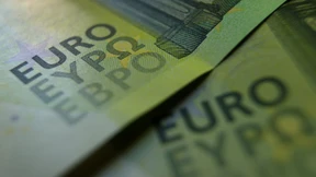 Euro fällt auf Fünfjahrestief