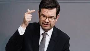 Buschmann warnt Klimaaktivisten vor Gefängnisstrafen