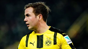 Der Arzt findet den Grund für Götzes Probleme