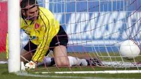 Als Piplica der Ball auf den Kopf fiel