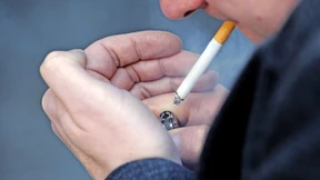 Doch kein Rauchverbot vor Pubs