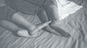 Dezenter Einblick mit grobem Korn