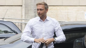 Privatisieren, den Mitarbeitern geben oder alles so lassen