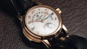 Luxus-Uhr wechselt für Hunderttausende Euro den Eigentümer