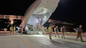 Sudan verlassen zu Lande, zu Wasser und in der Luft