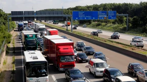Lastwagenunfall legt A 5 in Richtung Süden lahm