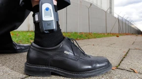 De Maizière will mögliche Gewalttäter von Demos fernhalten