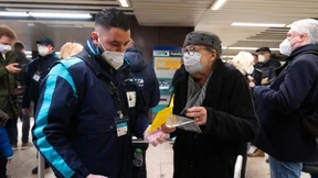 So wird 3 G in der Frankfurter U-Bahn kontrolliert