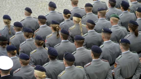 Wehrbeauftragter Bartels fordert Aufklärung über Extremisten