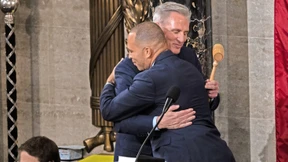 Am Ende ging es nur mit Trumps Hilfe