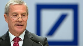 Aktionäre dürfen nun doch über Managergehälter entscheiden 