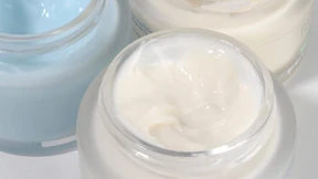 Wer schmiert hier wen an?