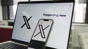 Elon Musks Plattform X droht Strafe wegen blauer Häkchen