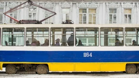 Paranoia in Blau-Gelb