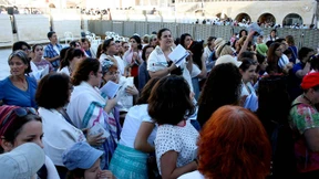 Ultraorthodoxe Juden greifen Frauen an