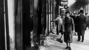 Von Tätern und Profiteuren