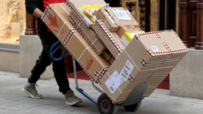 Warum wir Flugscham, aber keine Paketscham verspüren