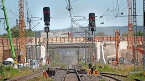 Neue Brücke für Autobahn 66