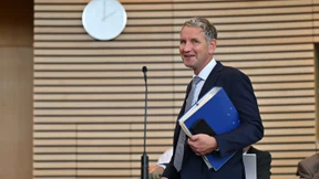 Mit der Losung der SA