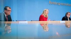 Die Weltveränderer, das sind die Viren, nicht die Virologen!