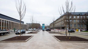 Neues Ensemble am Eingang der Rue