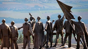 Wir brauchen keine Heldenerzählung