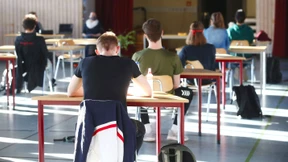 Lasst die Schüler in Ruhe lernen!