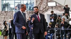 Man kann mit Scharaa tanzen - wenn man selbst führt