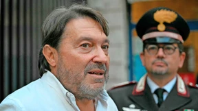 Pro Bombe ein Kilogramm Schießpulver