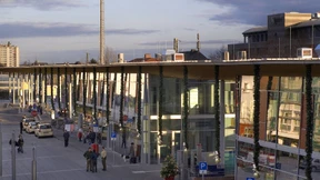 Mitfahrt verweigert: Jugendliche schlagen Busfahrer