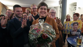 Linke-Politikerin Kröger wird neue Rostocker Oberbürgermeisterin